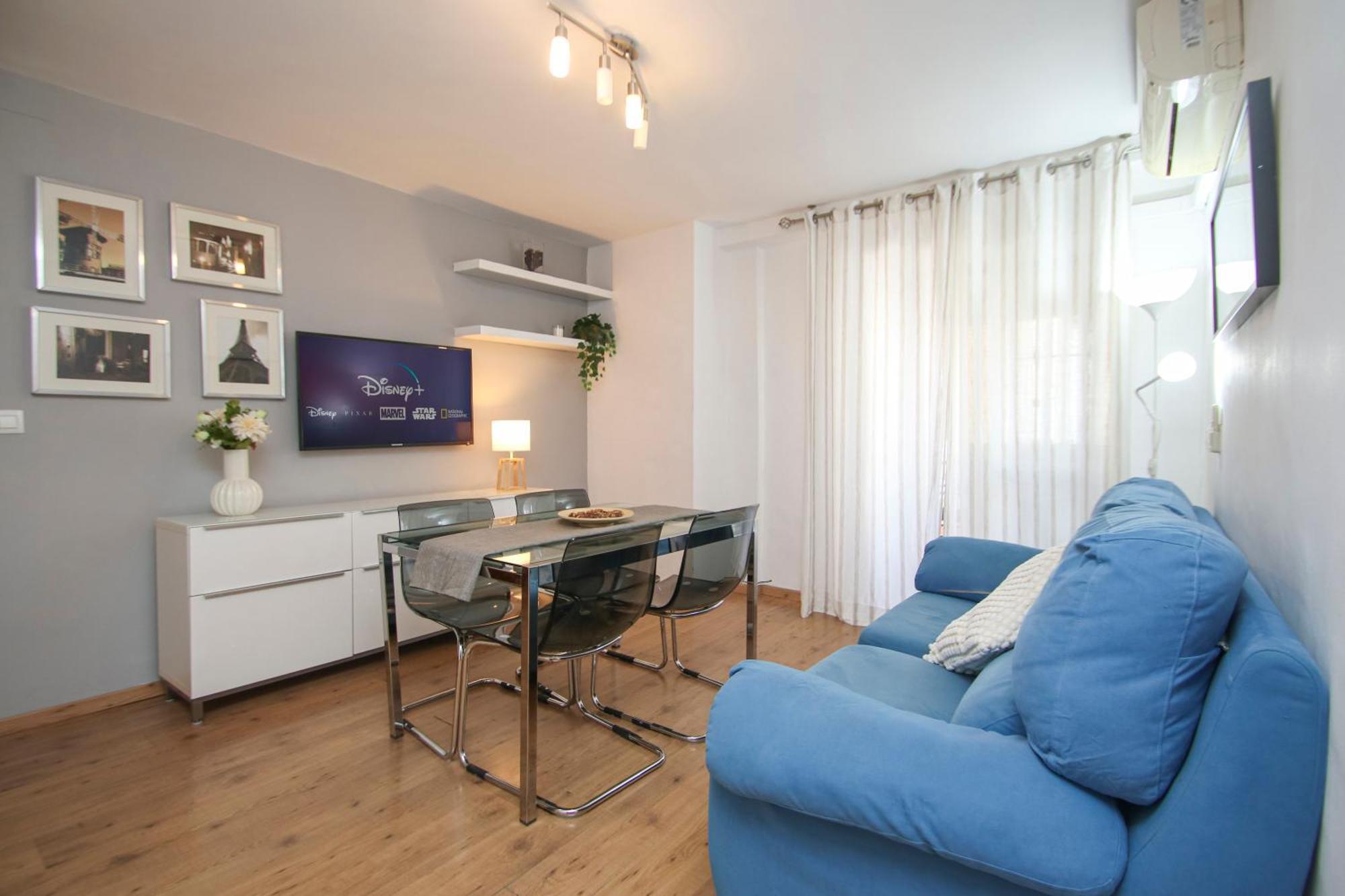 Spacious 2 Bedroom Apt In The Heart Of Triana Siviglia Esterno foto