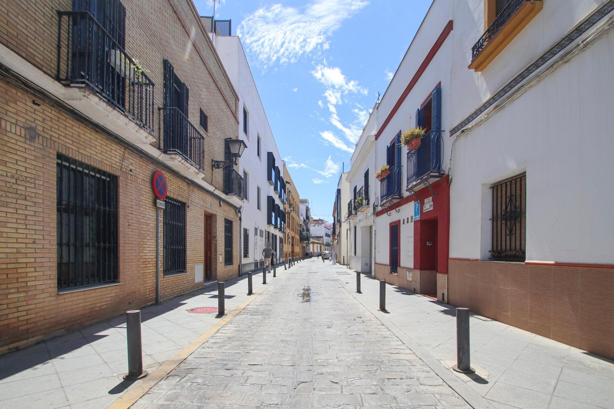 Spacious 2 Bedroom Apt In The Heart Of Triana Siviglia Esterno foto